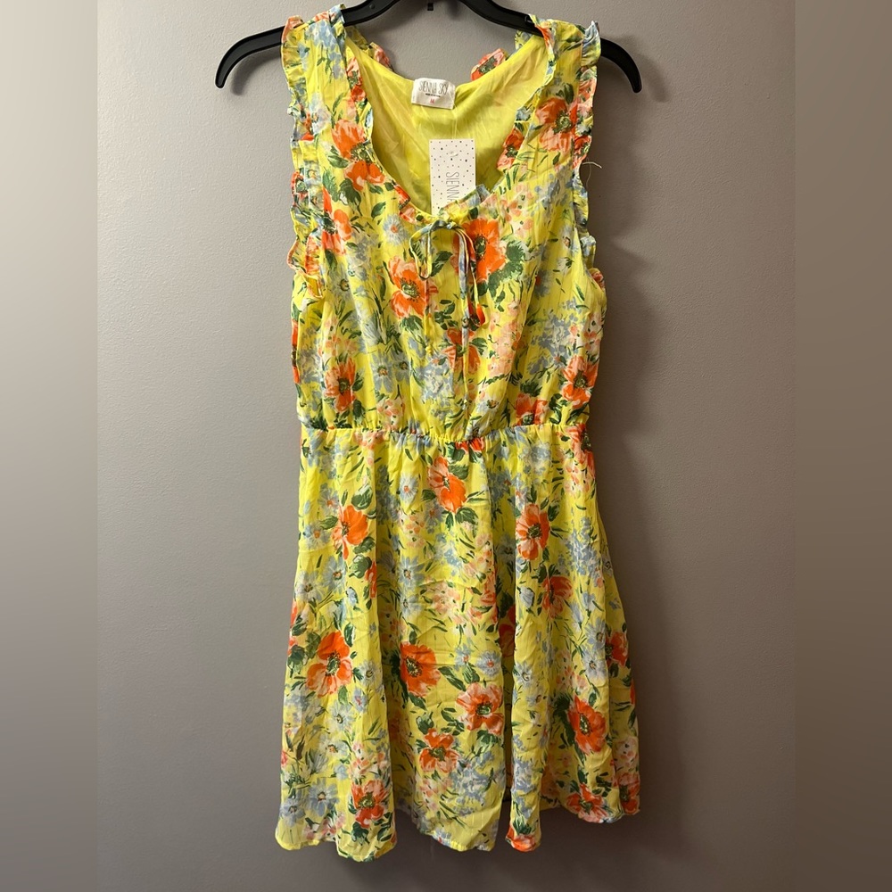 Sienna sky, medium yellow floral dress
